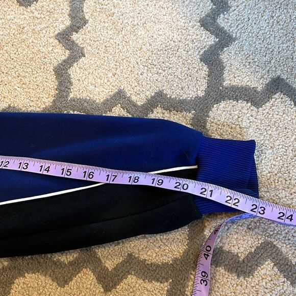 VTG 90s Adidas Soccer Track Jacket Blue size M GUC has couple small pulls check - Picture 10 of 11